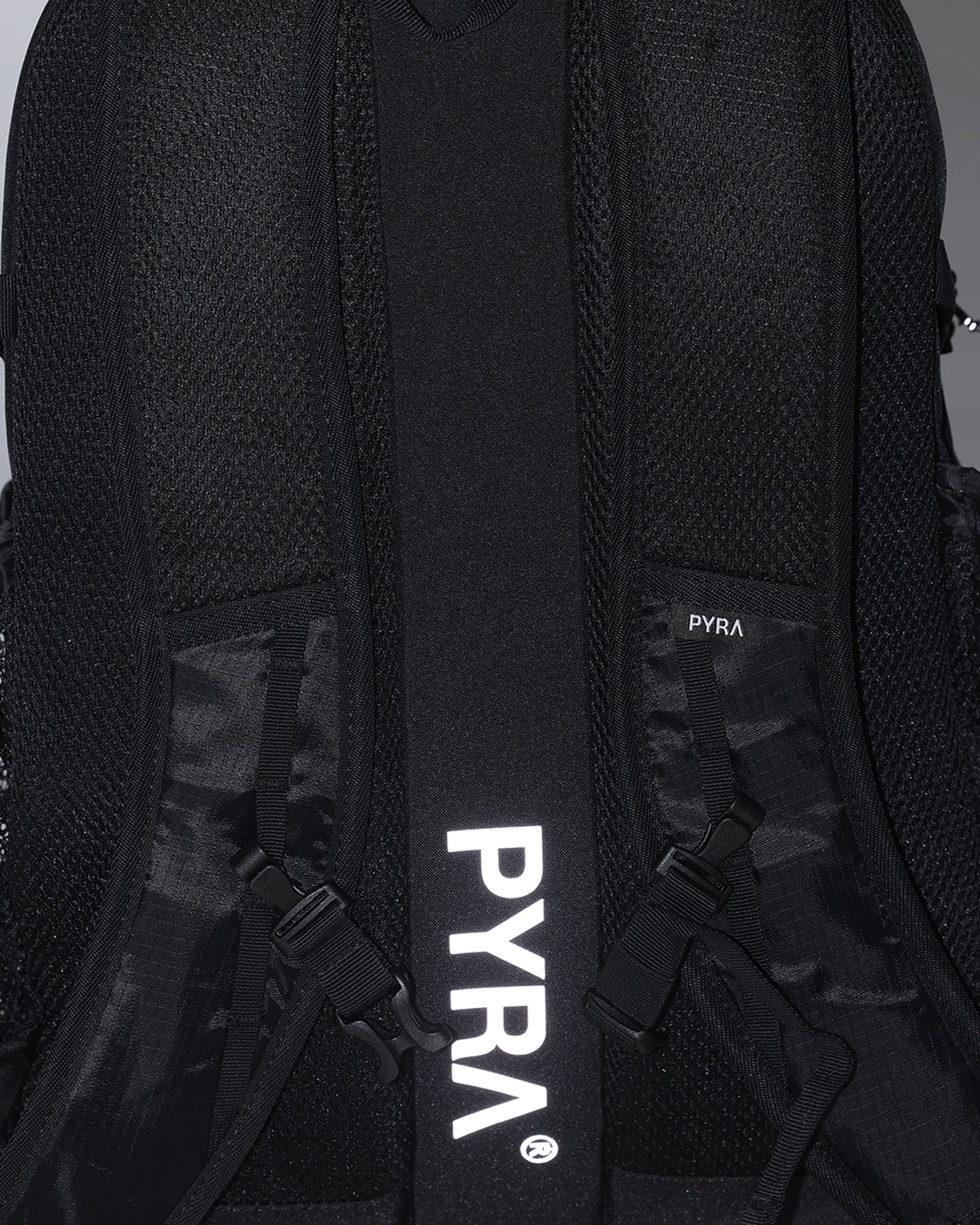 Explorer Day Pack Black