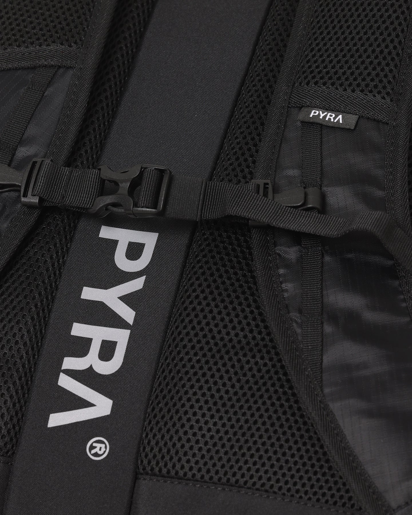 Explorer Day Pack Black