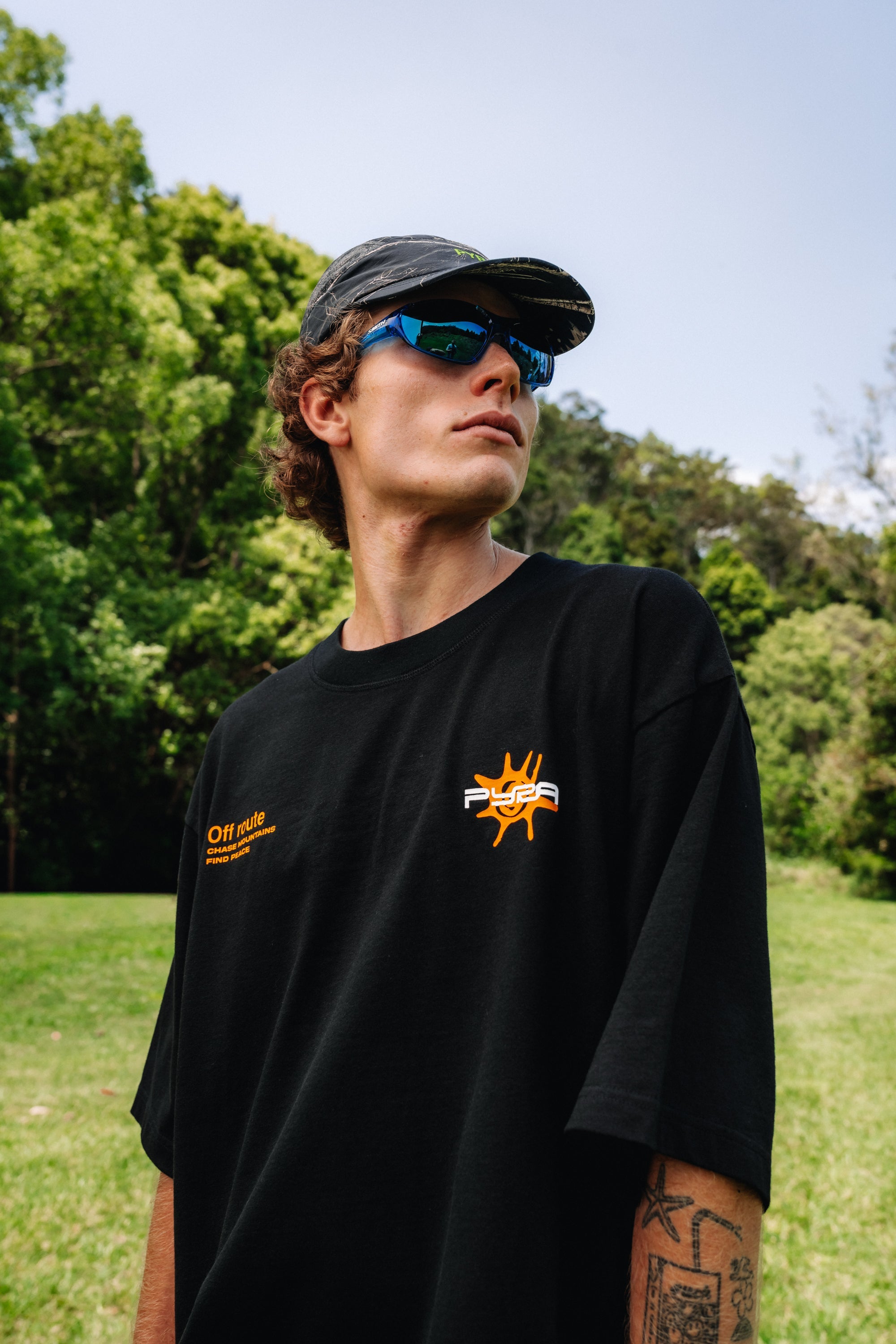 ALPINE BOX TEE - BLACK