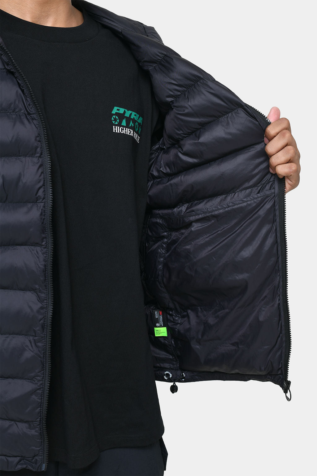 SUMMIT PUFFER JACKET - BLACK