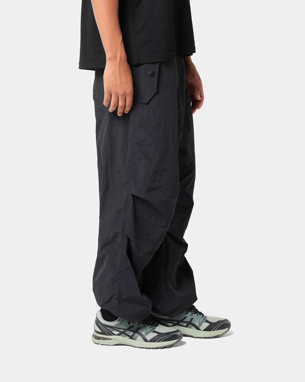 NYLON PARACHUTE PANT BLACK