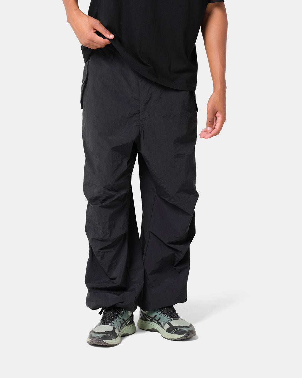 NYLON PARACHUTE PANT BLACK