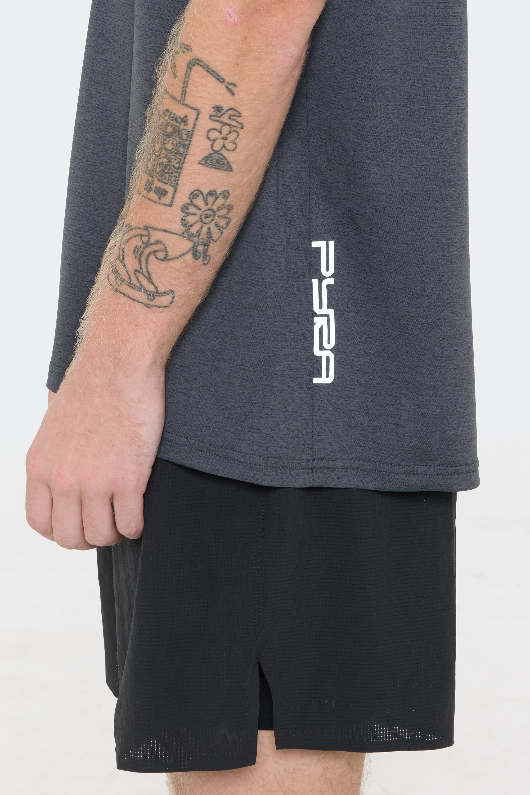 DRIVE OVERSIZED TANK -GRANITE