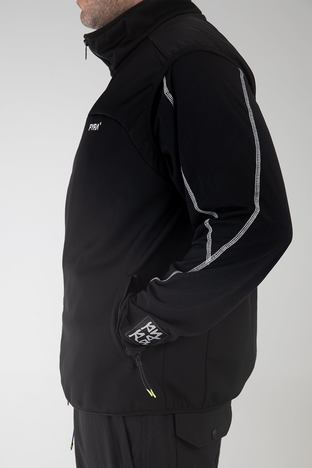 SOFT SHELL VEST - BLACK