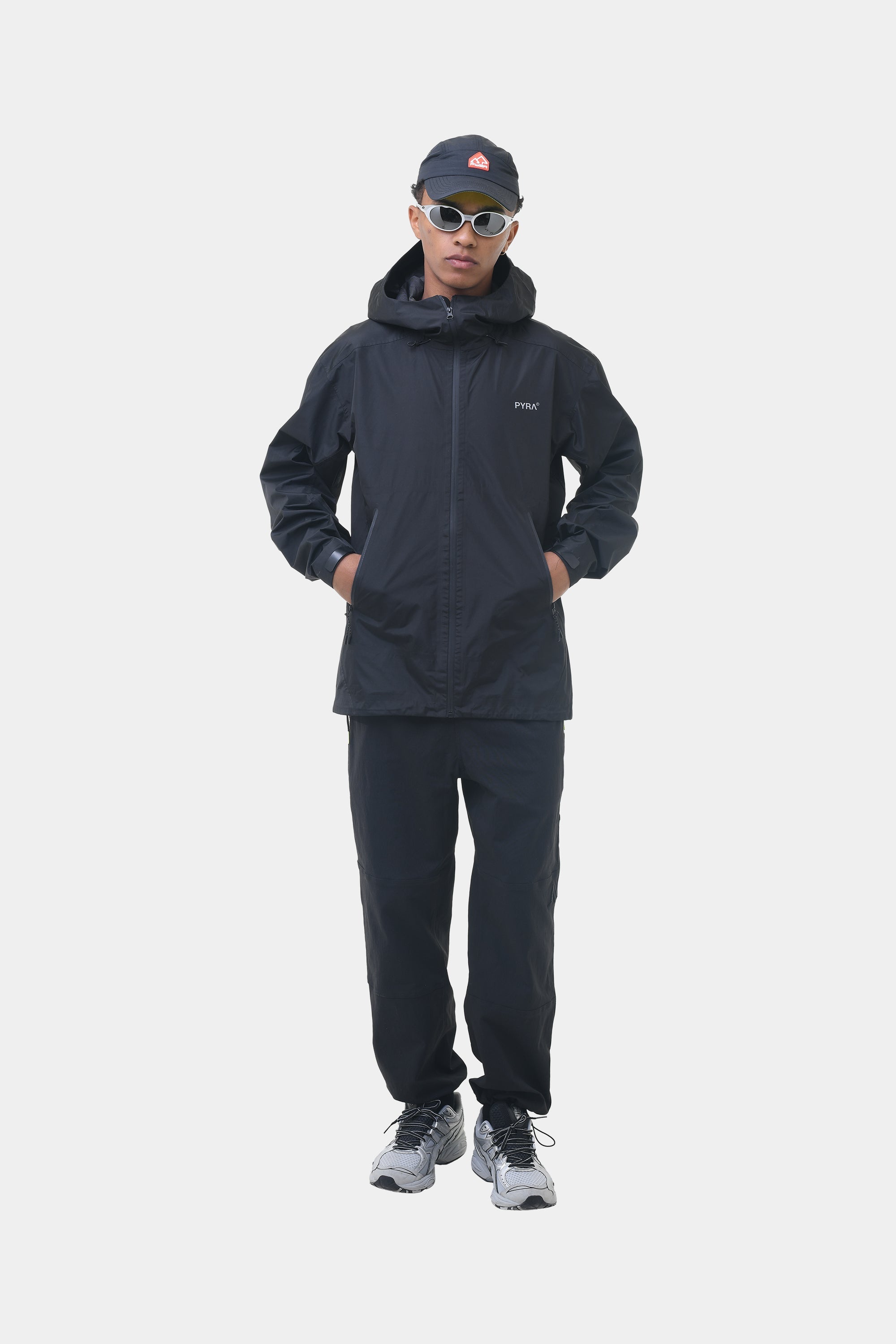 ELEMENTS 3L JACKET - BLACK