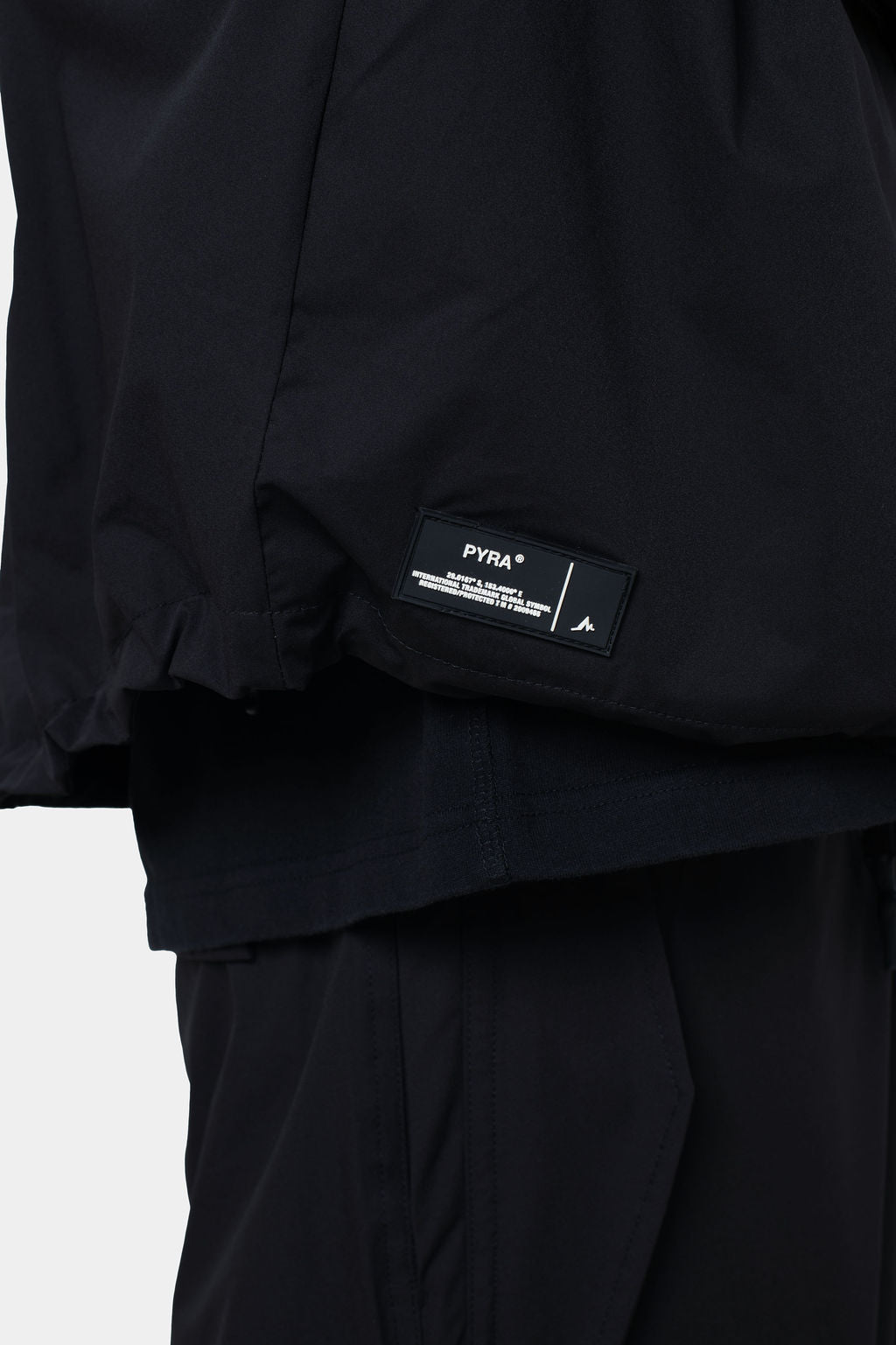 CARGO SHELL JACKET- BLACK
