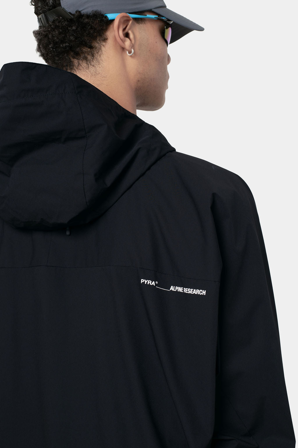 CARGO SHELL JACKET- BLACK