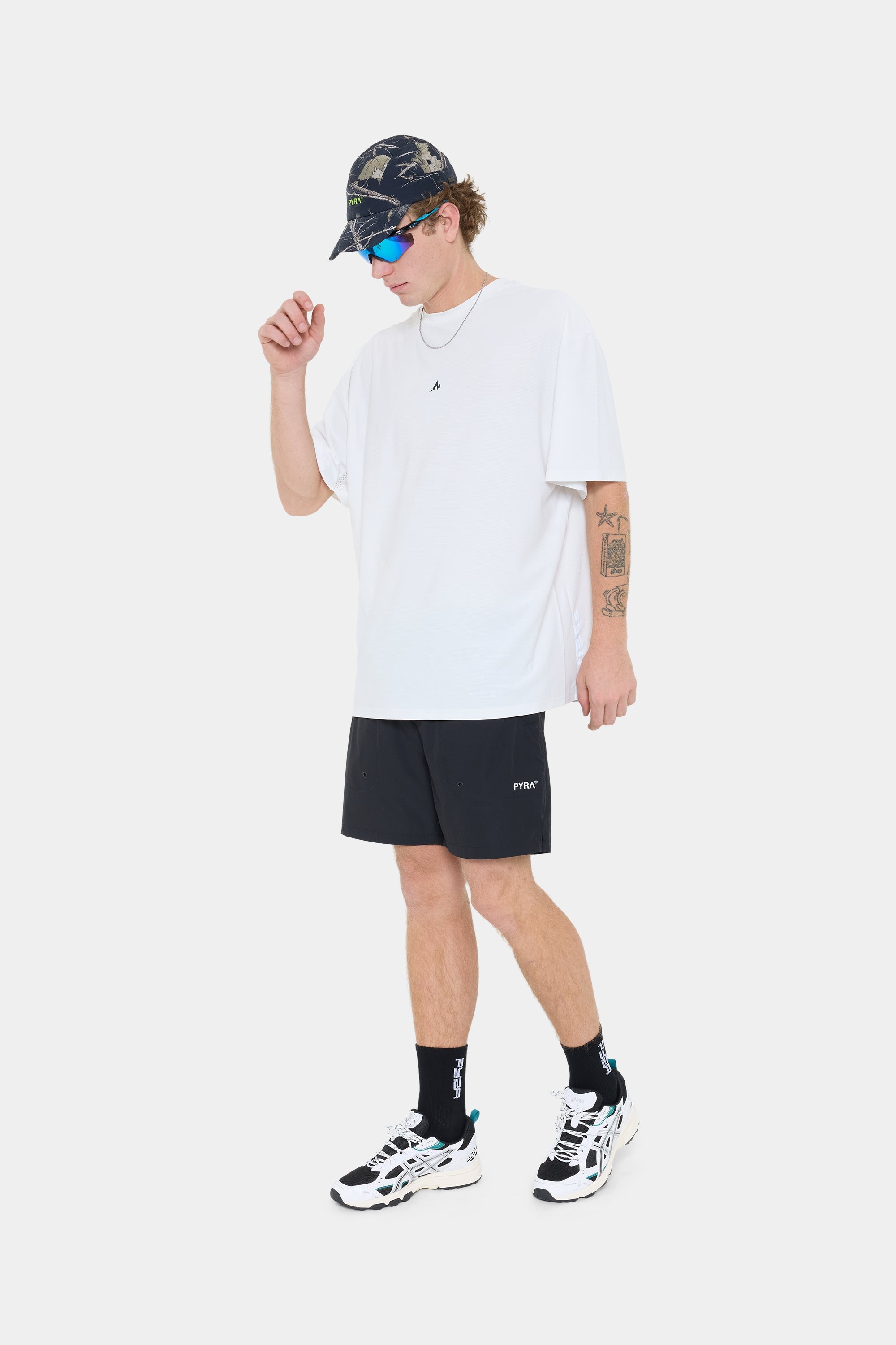 CADENCE SHORT- BLACK