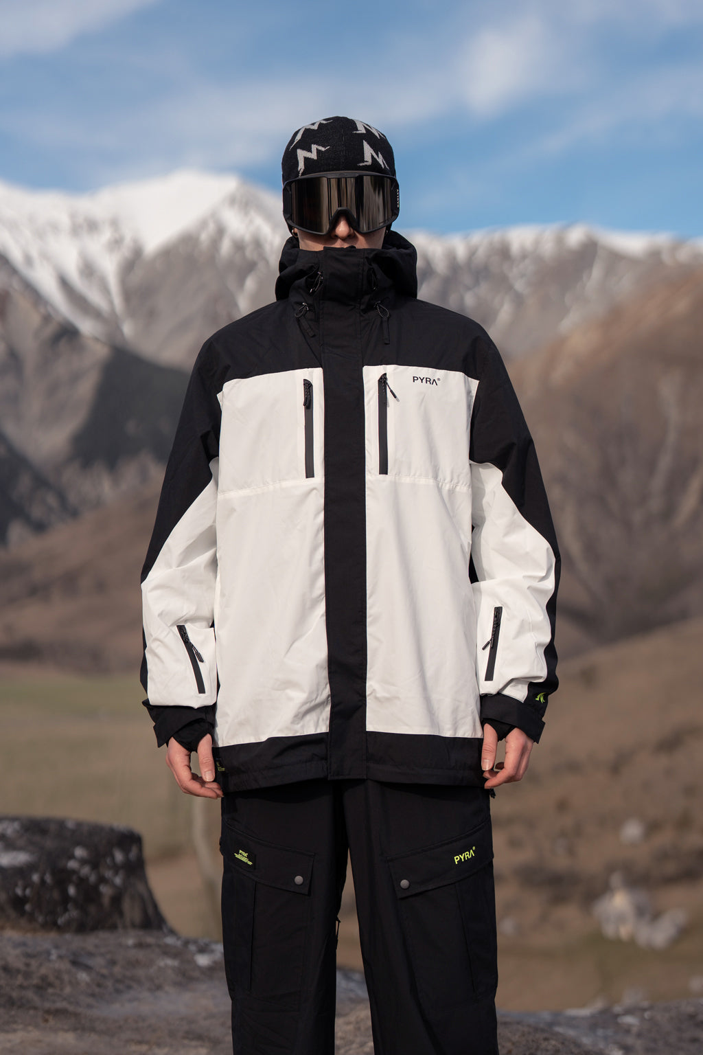 DYNAMICS 20K SNOW JACKET - BLACK / WHITE