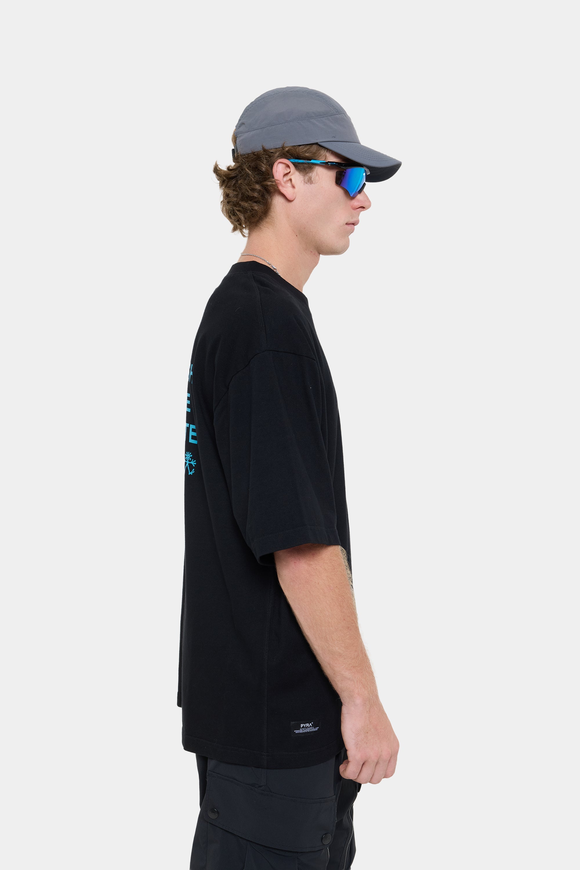 SCENIC BOX TEE- BLACK