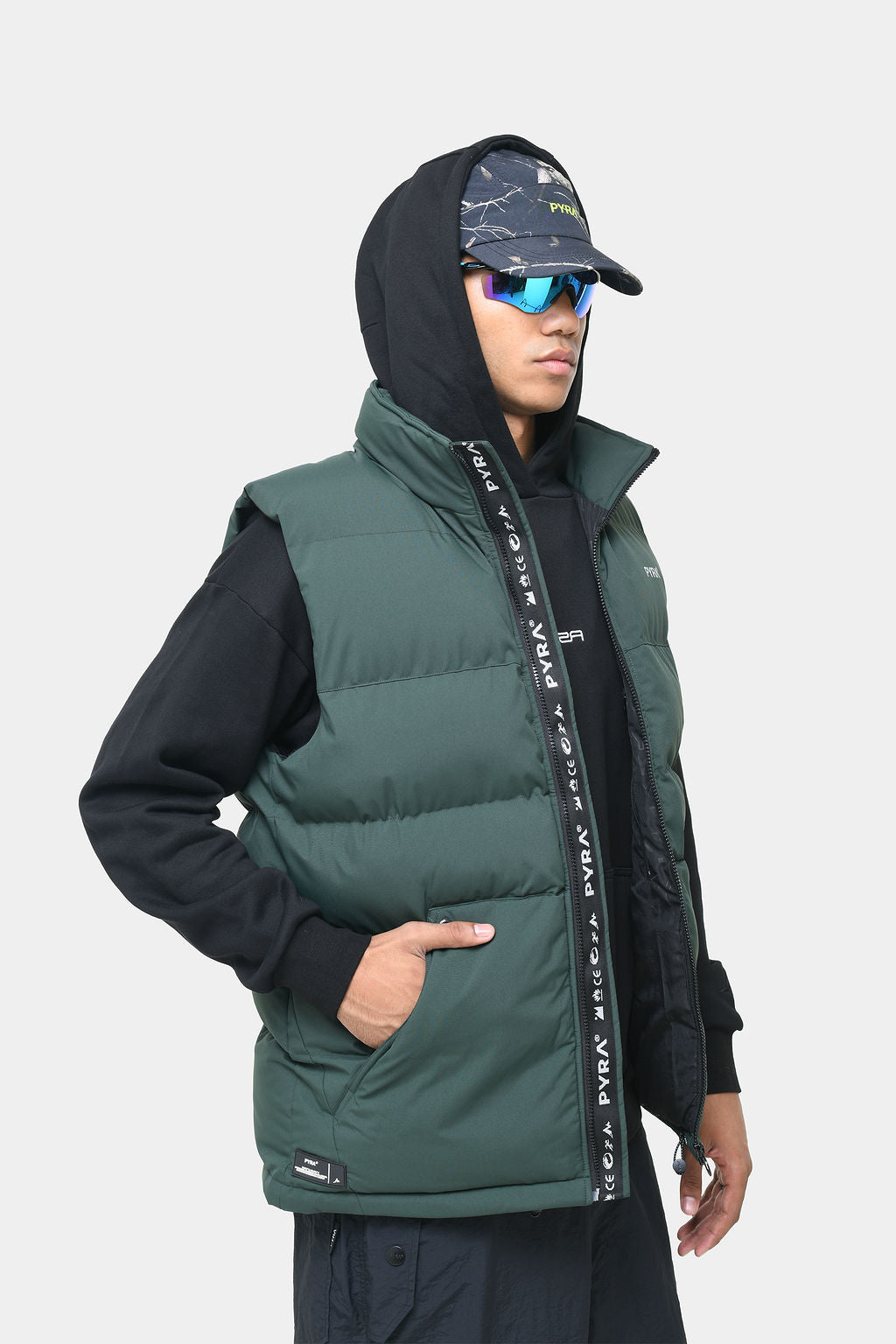 SLEEVELESS PUFFA VEST - OLIVE