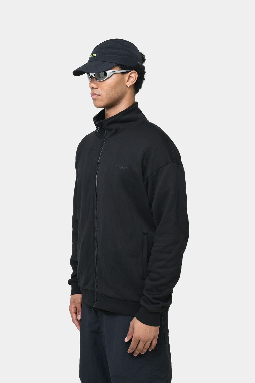CORE ZIP CREW - BLACK