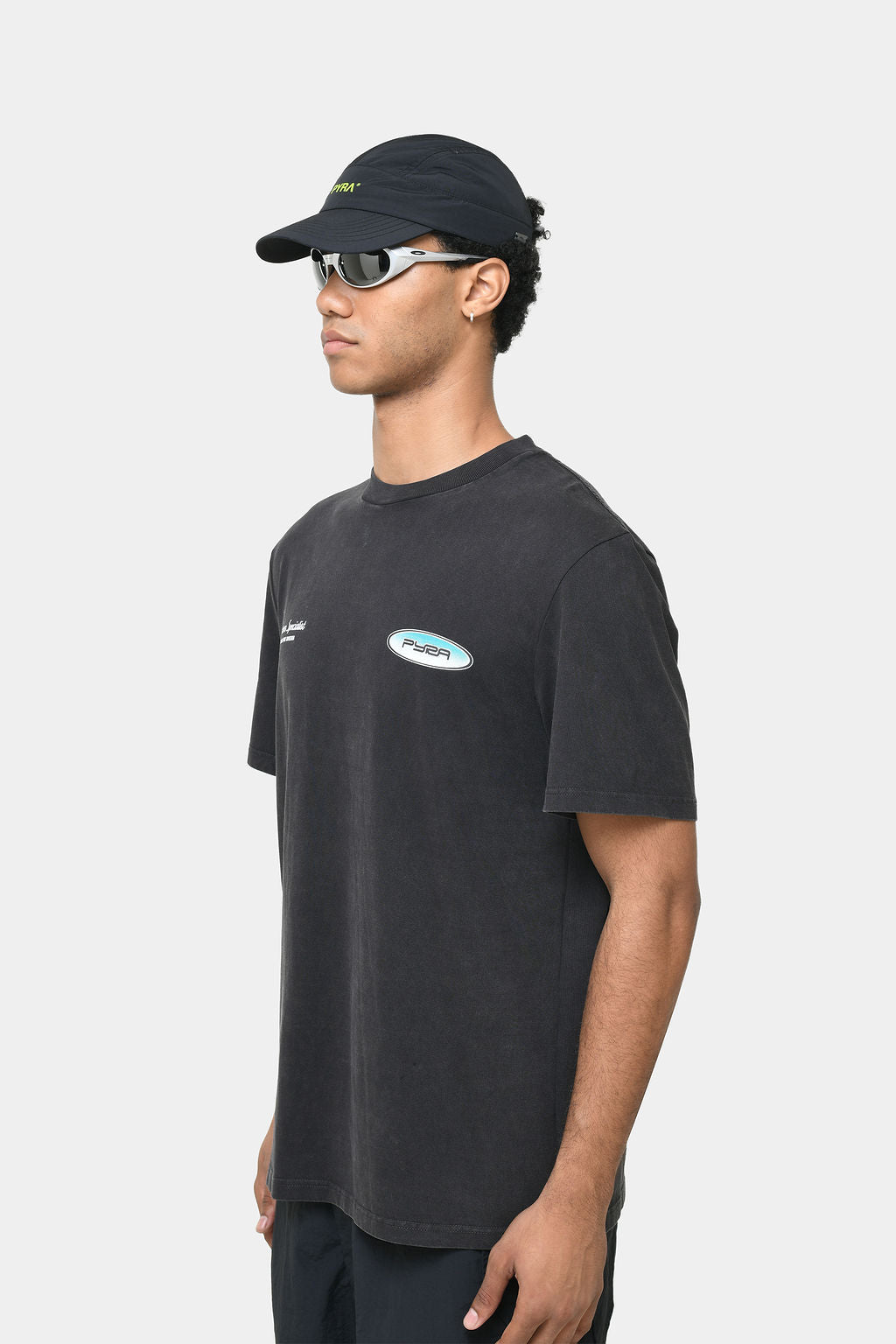 GRADIENT LOGO TEE