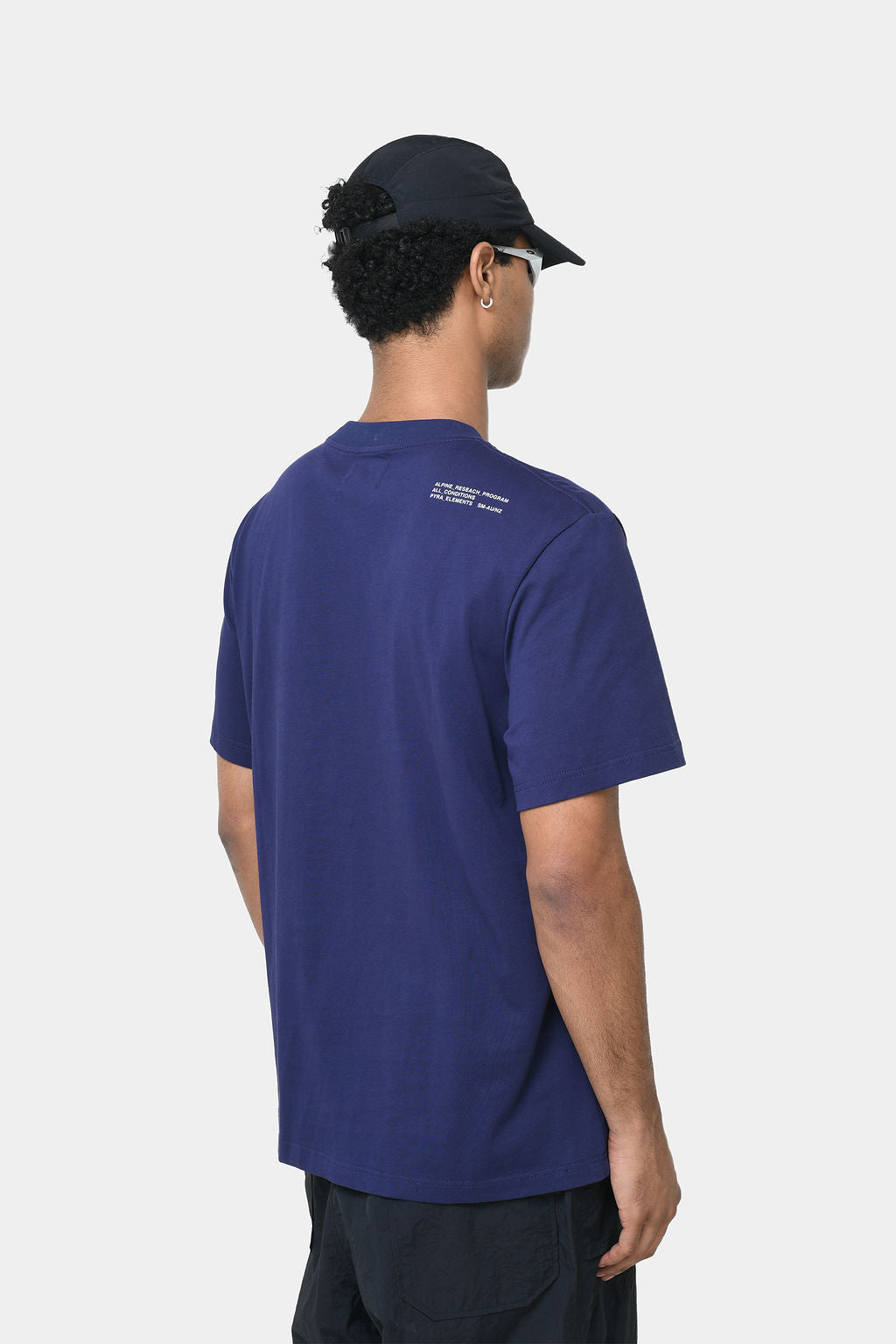 RESEARCH LOGO TEE - NAVY