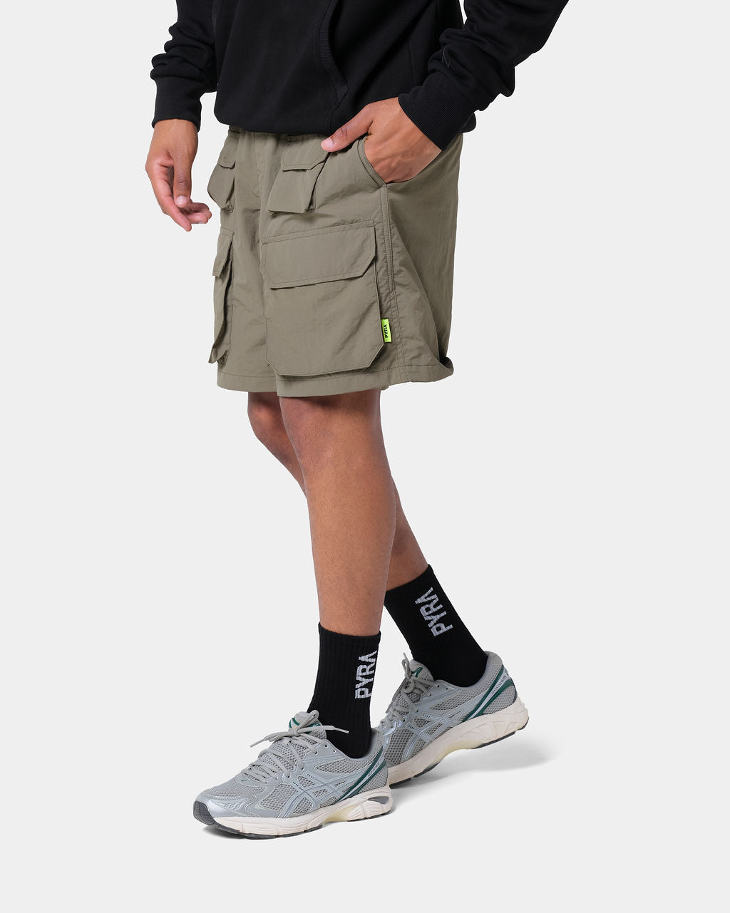 HIKE SHORT OLIVE
