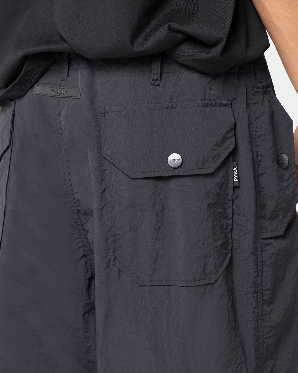 NYLON PARACHUTE PANT BLACK