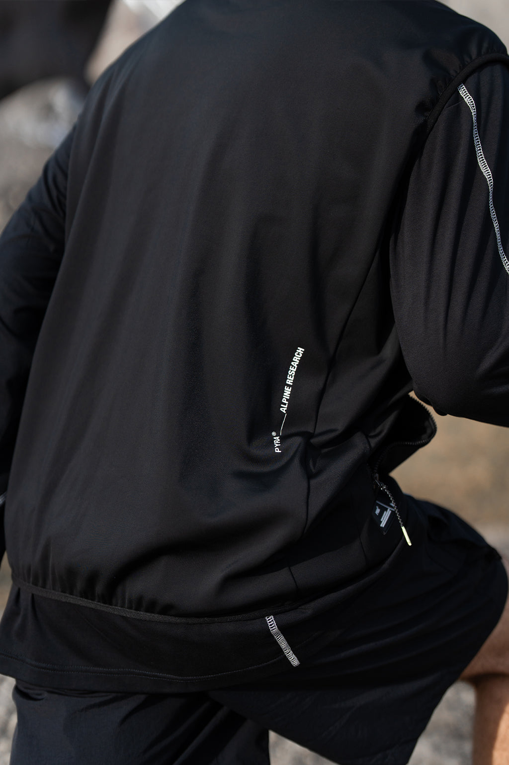 SOFT SHELL VEST - BLACK