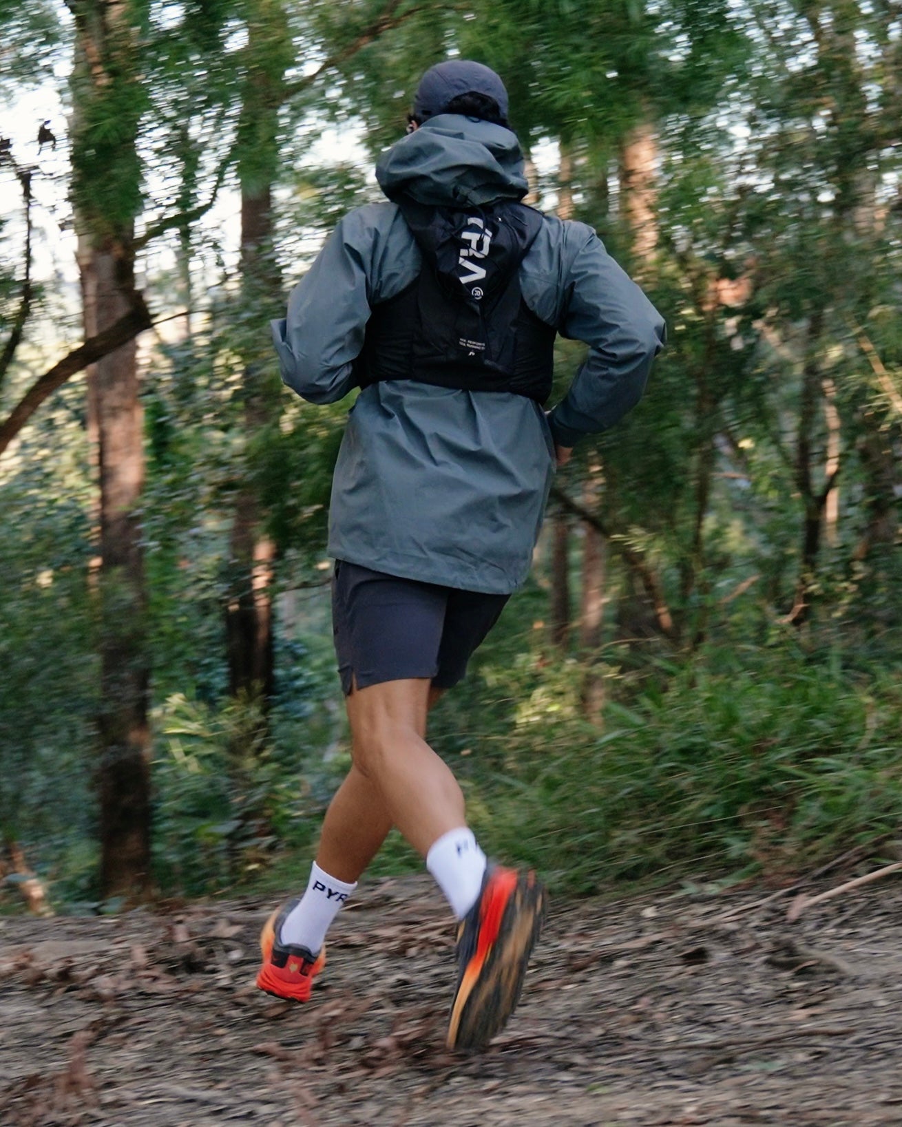 TRAIL HYDRATION VEST - BLACK