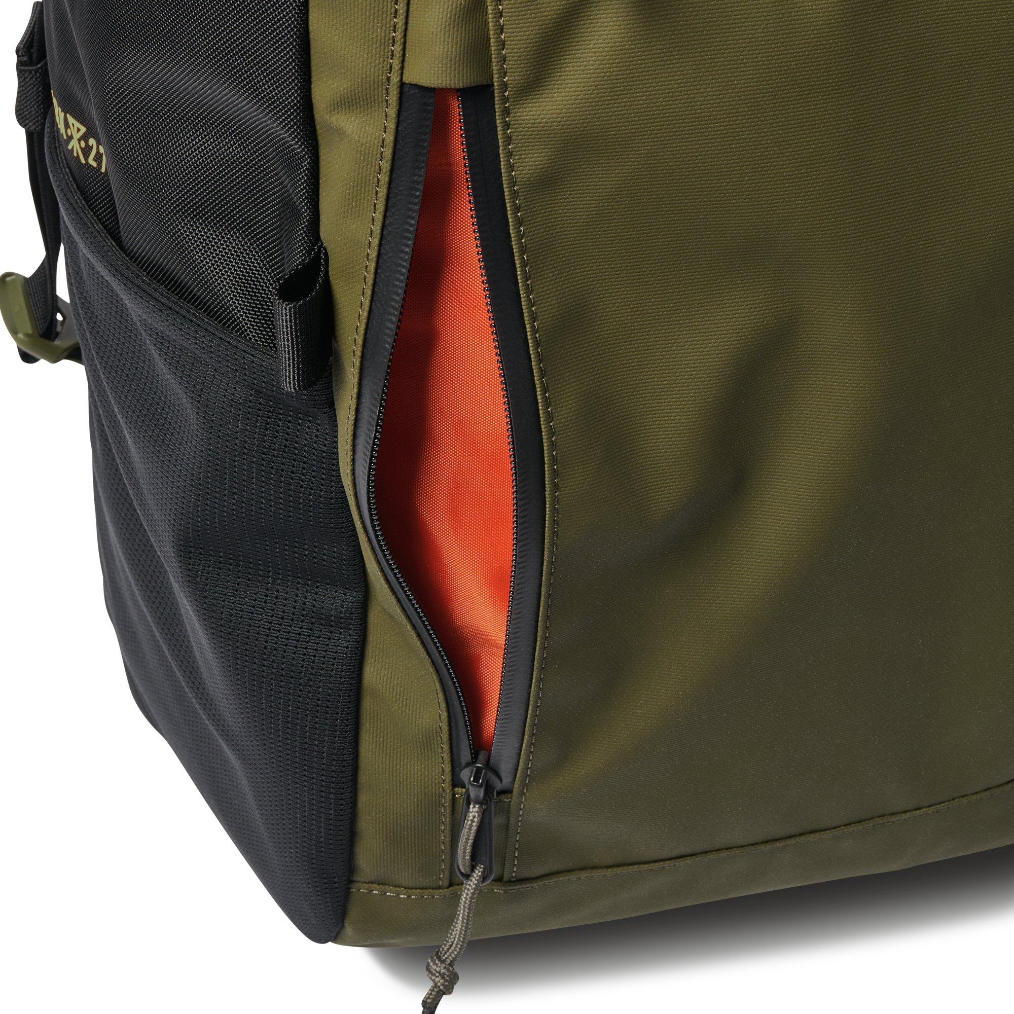 Roark's Passenger 2.0 Outdoor Bag in Black/Military.