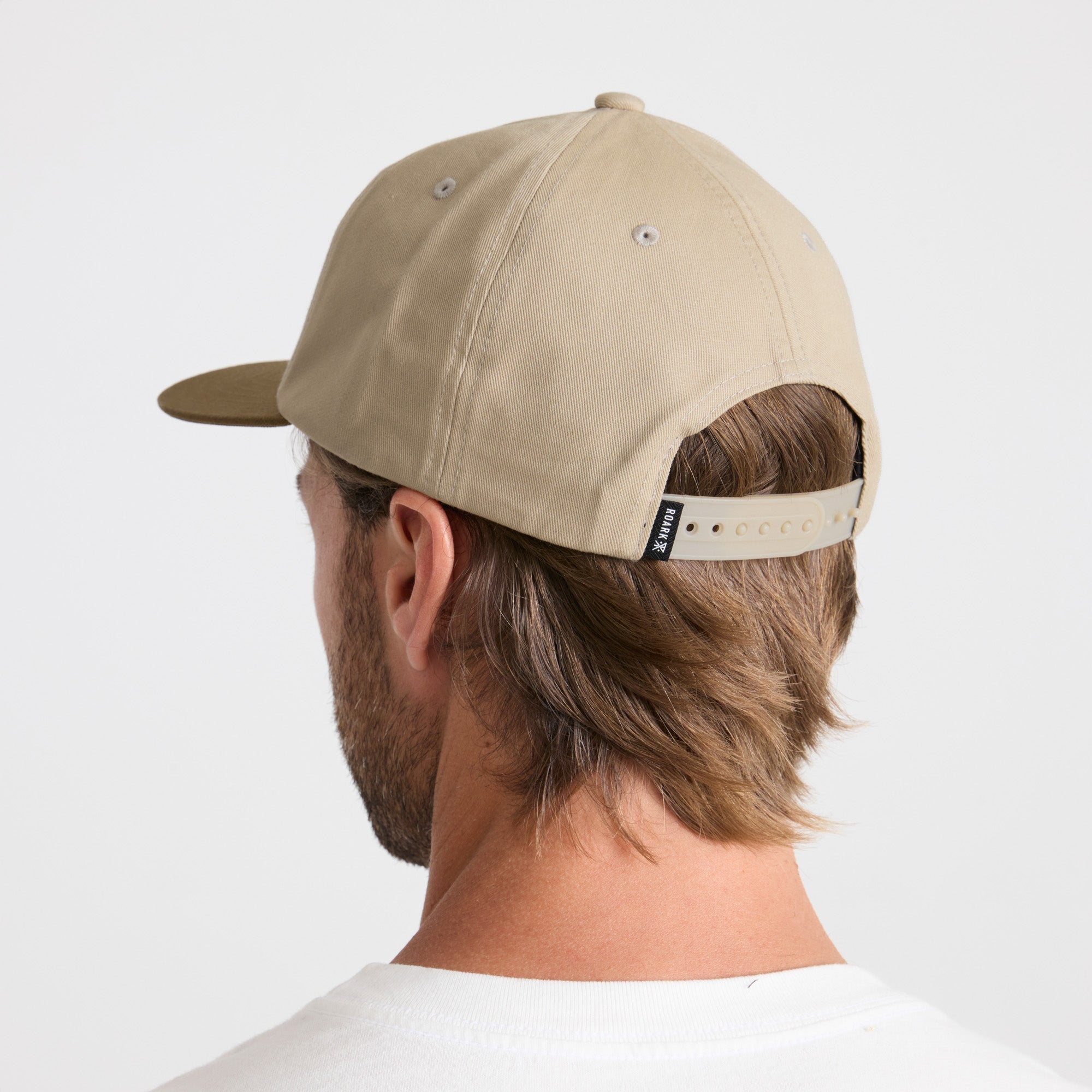 Roark Adventure Gear: Unidentified item possibly related to outdoor exploration or travel accessories, RH725 FSS 1503.