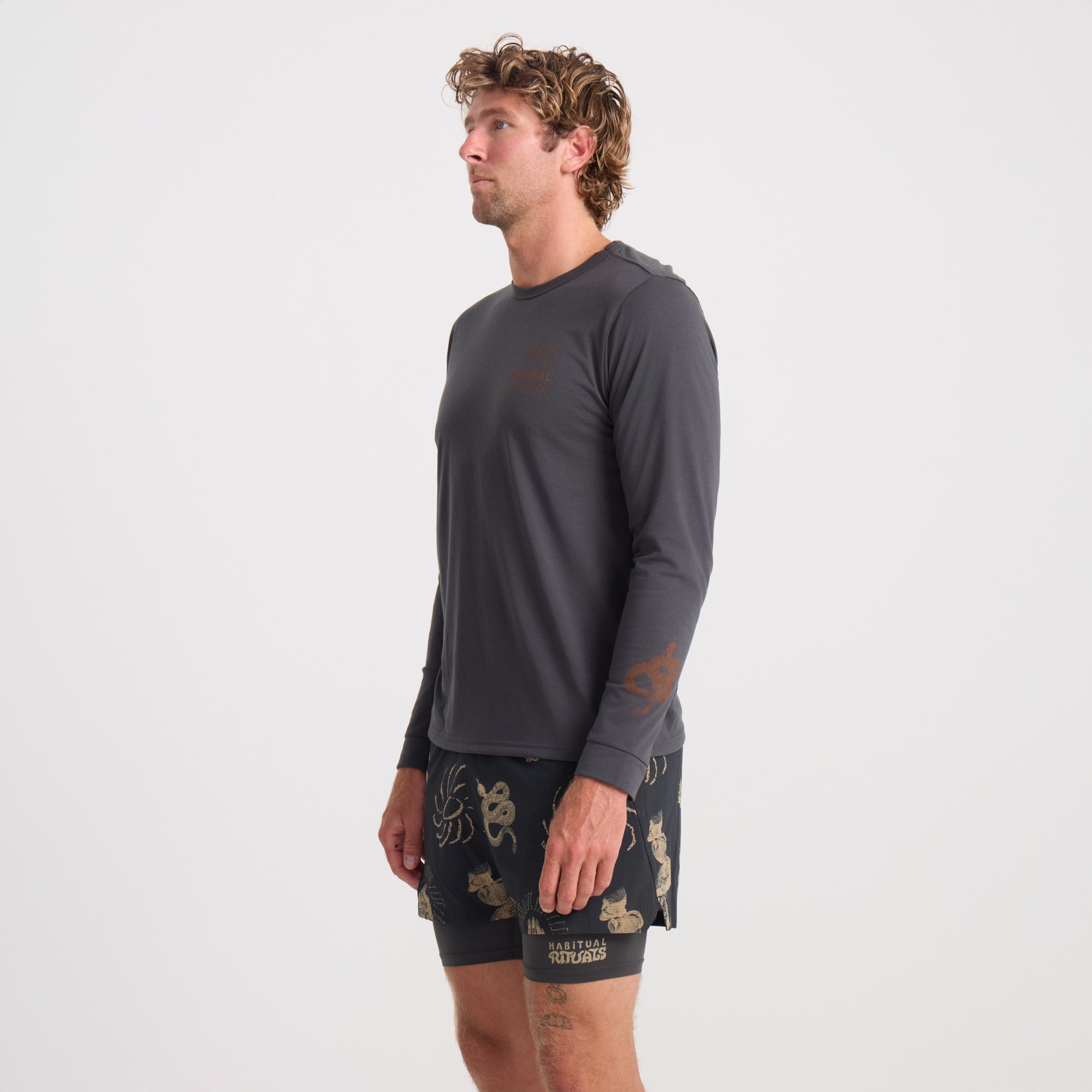 Active long-sleeved shirt designed for adventure and travel by Roark, featuring durable and comfortable fabric in a stylish cut.