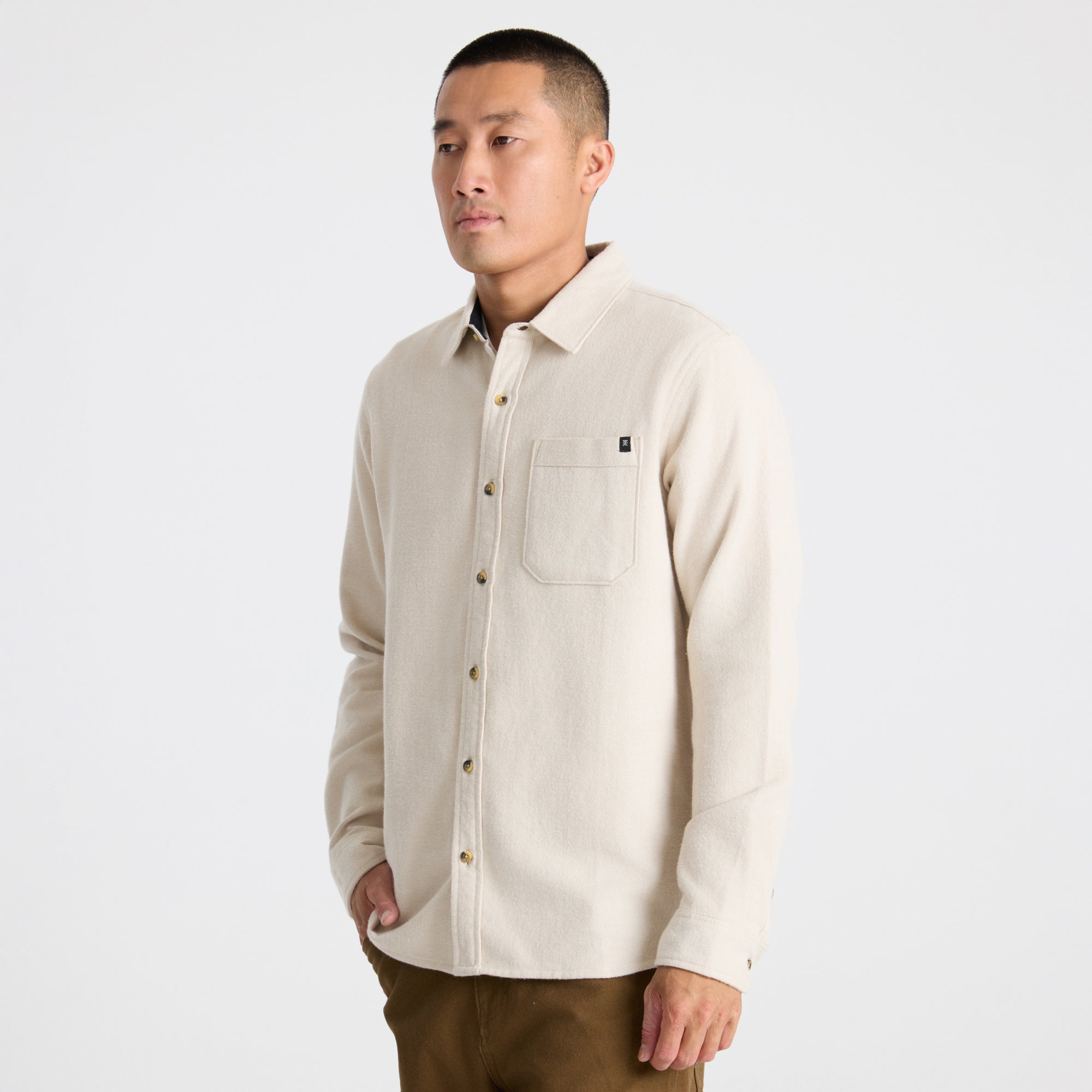 Explore confidently with Roark gear, image showing rugged outdoor environment perfect for adventure and travel.