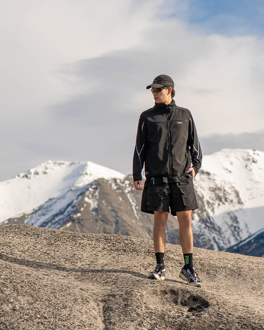 SOFT SHELL VEST - BLACK