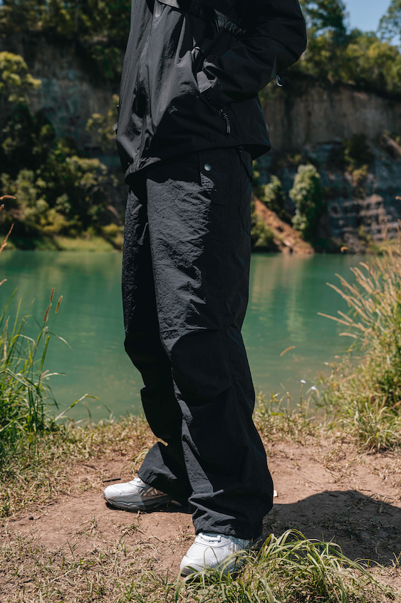 NYLON PARACHUTE PANT BLACK
