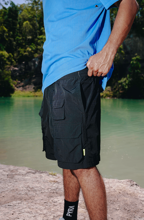 HIKE SHORT BLACK