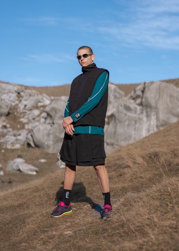 HELIX  CARGO SHORT- BLACK