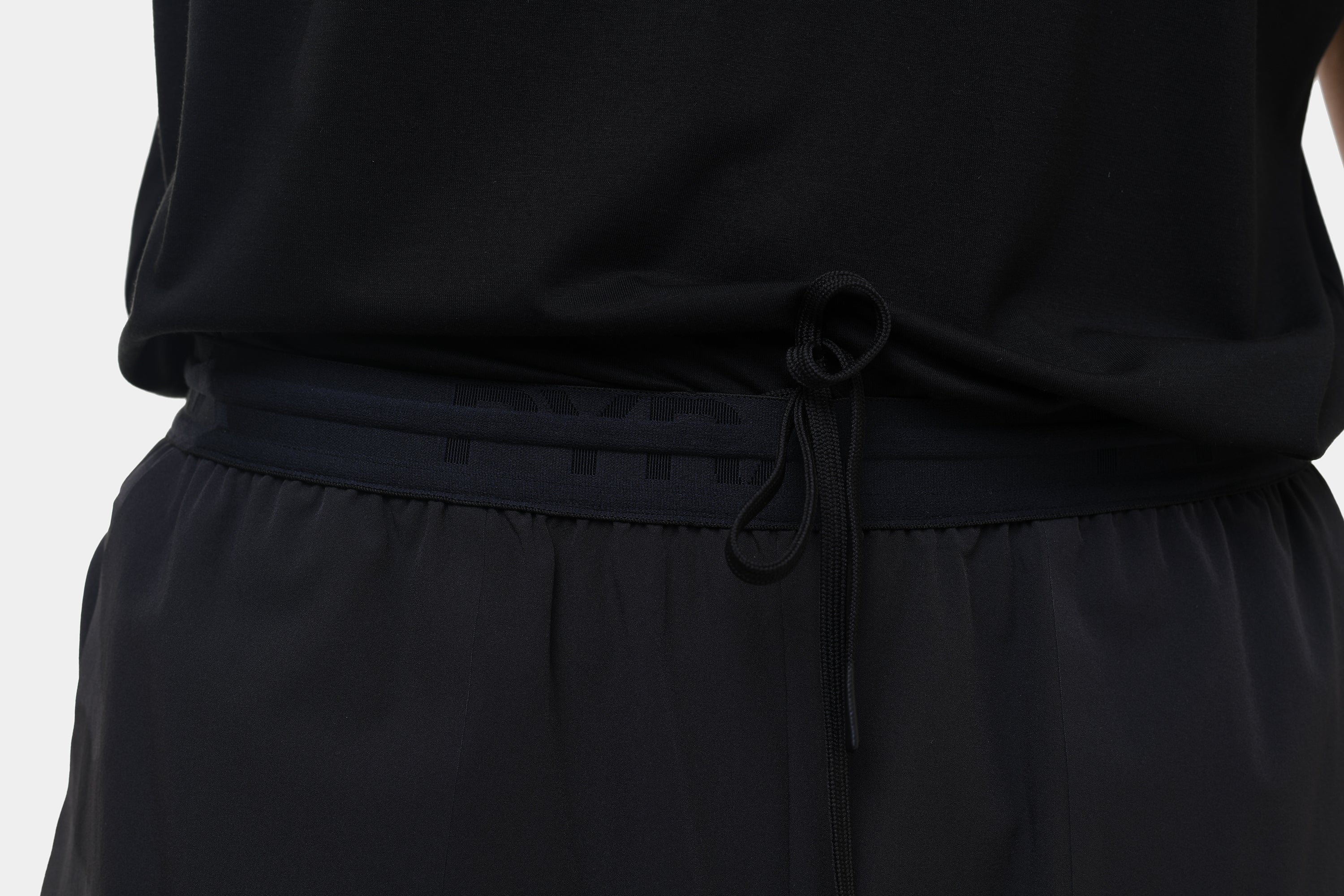 NERO TEAM SHORTS -BLACK