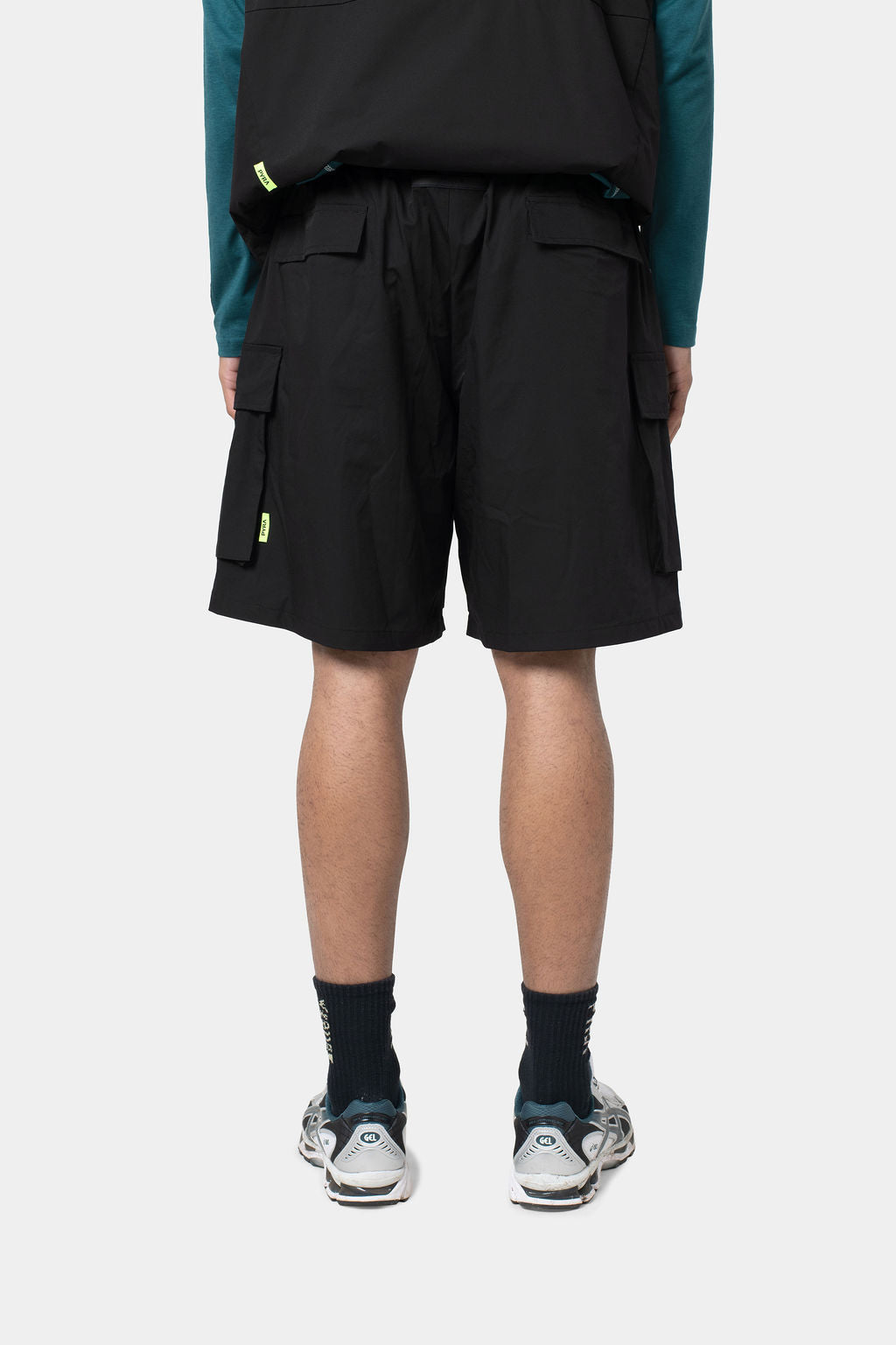 HELIX  CARGO SHORT- BLACK