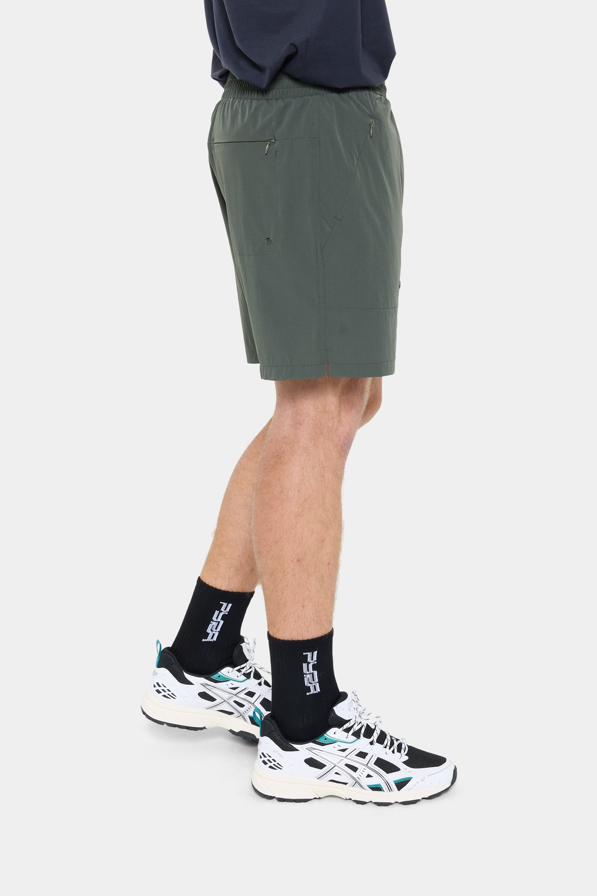 CADENCE SHORT - MINERAL