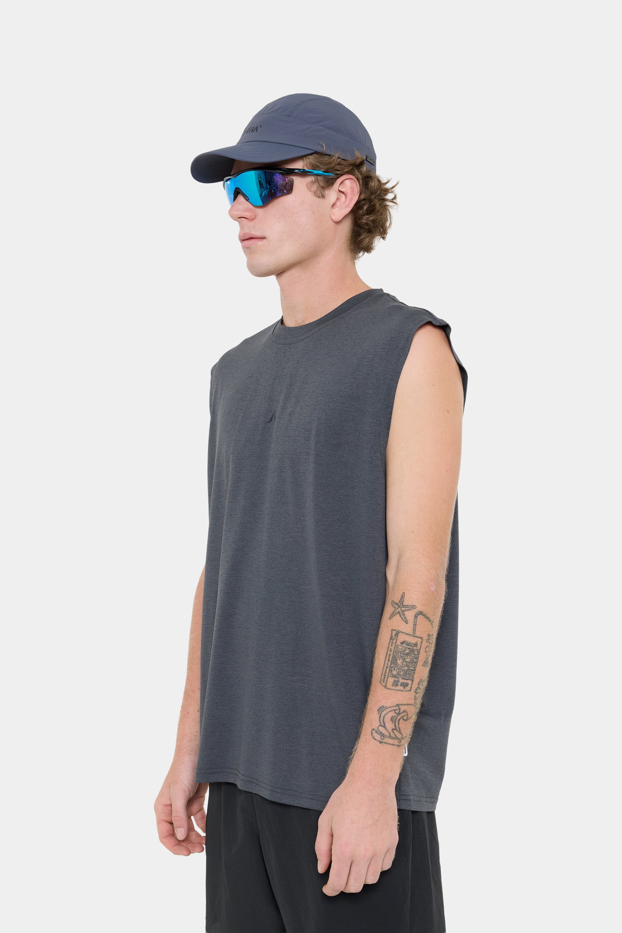 DRIVE OVERSIZED TANK -GRANITE
