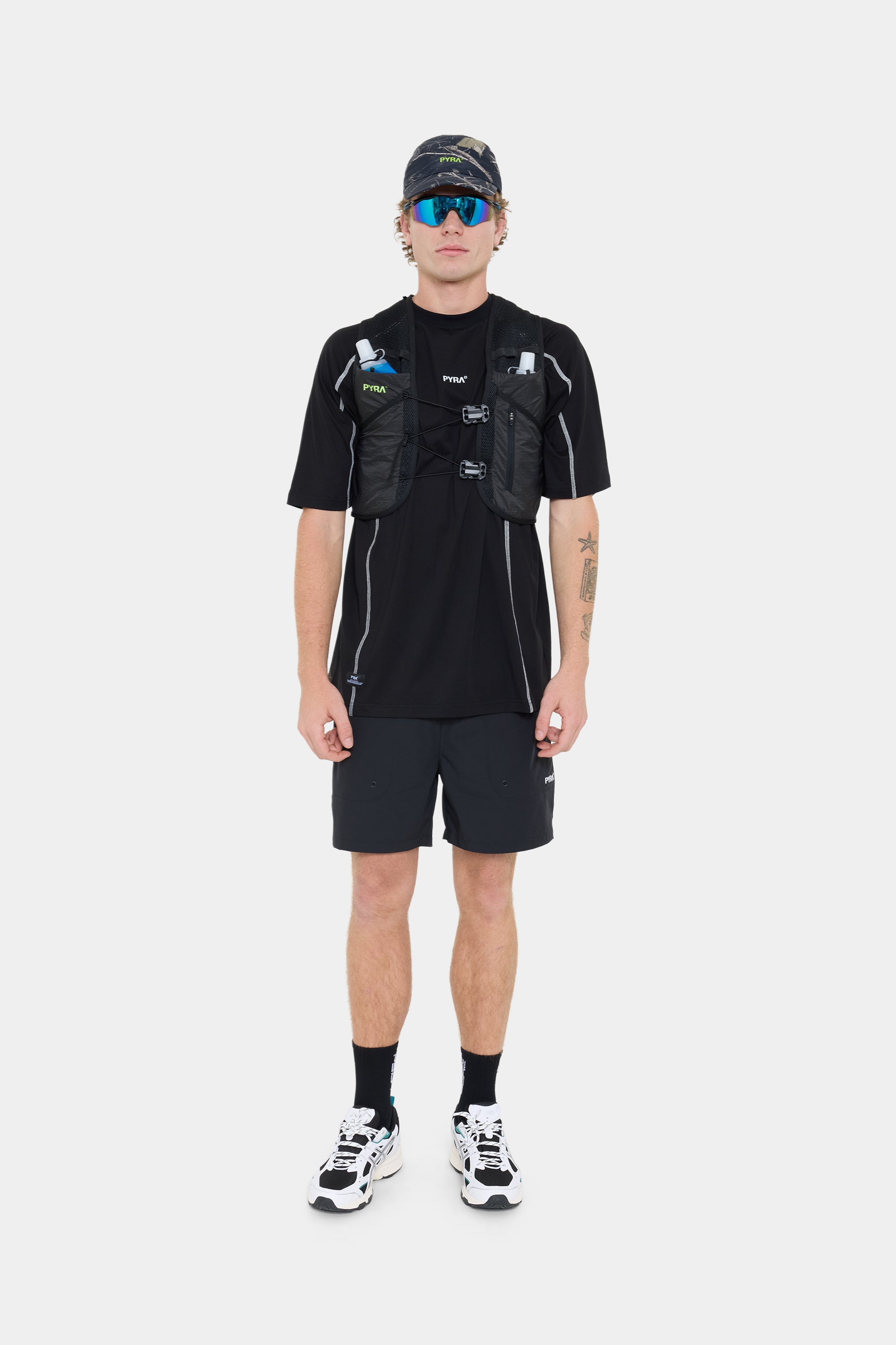 CONTRAST REP OVERSIZED TEE -BLACK